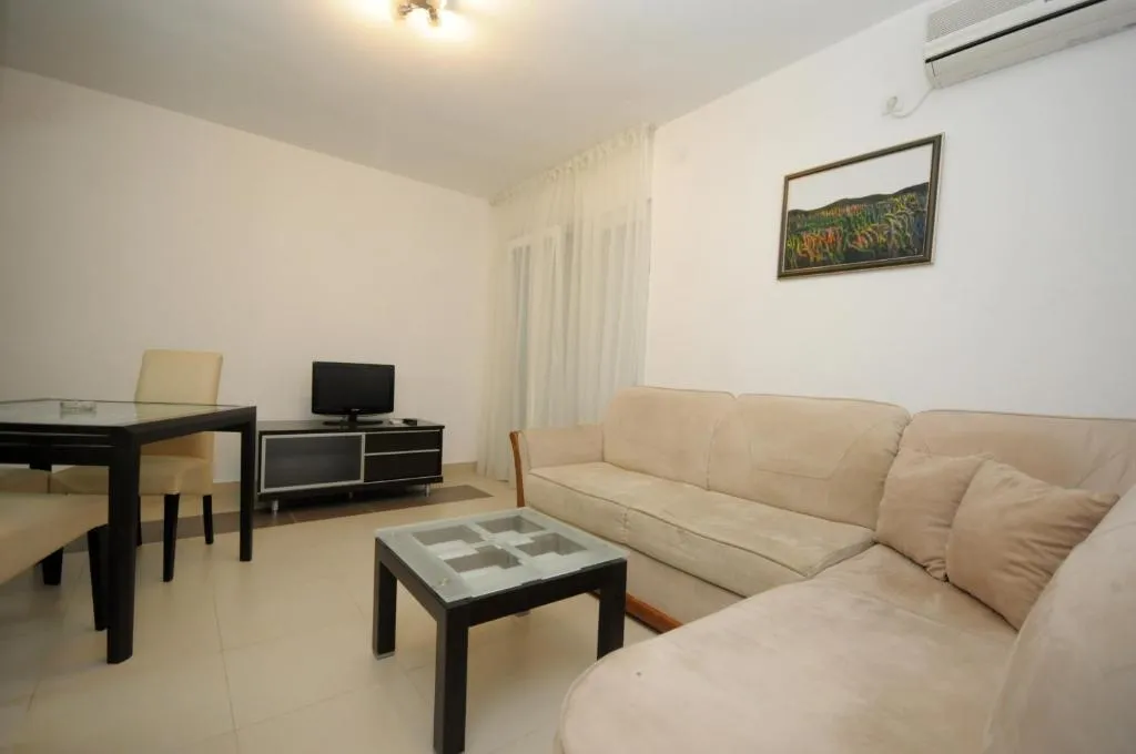 Image 6 of Apartments Anita