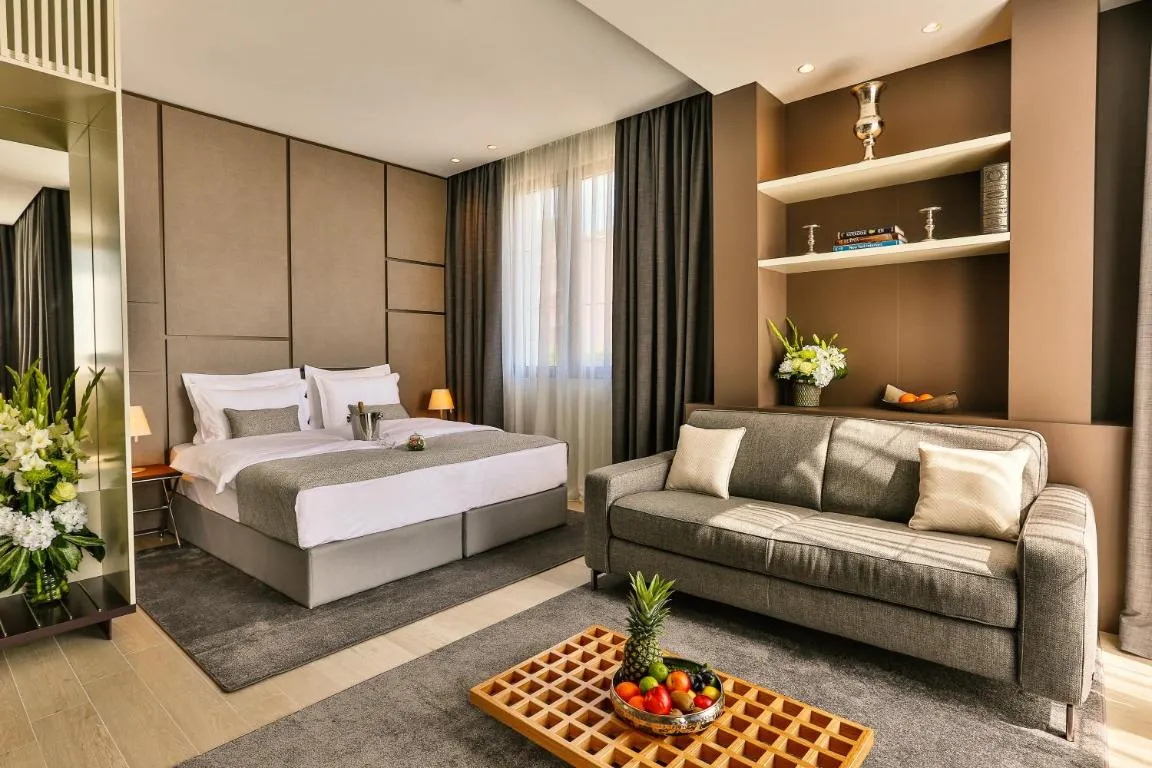 Image of Avanti Hotel & Spa
