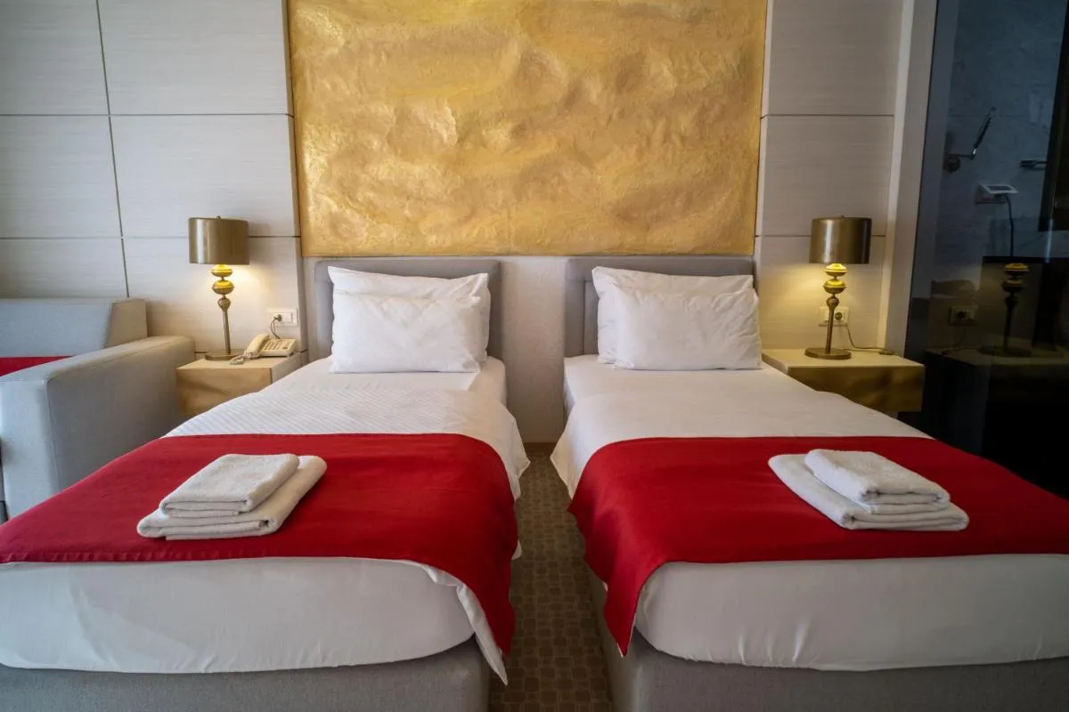 Image 3 of Hotel Atina