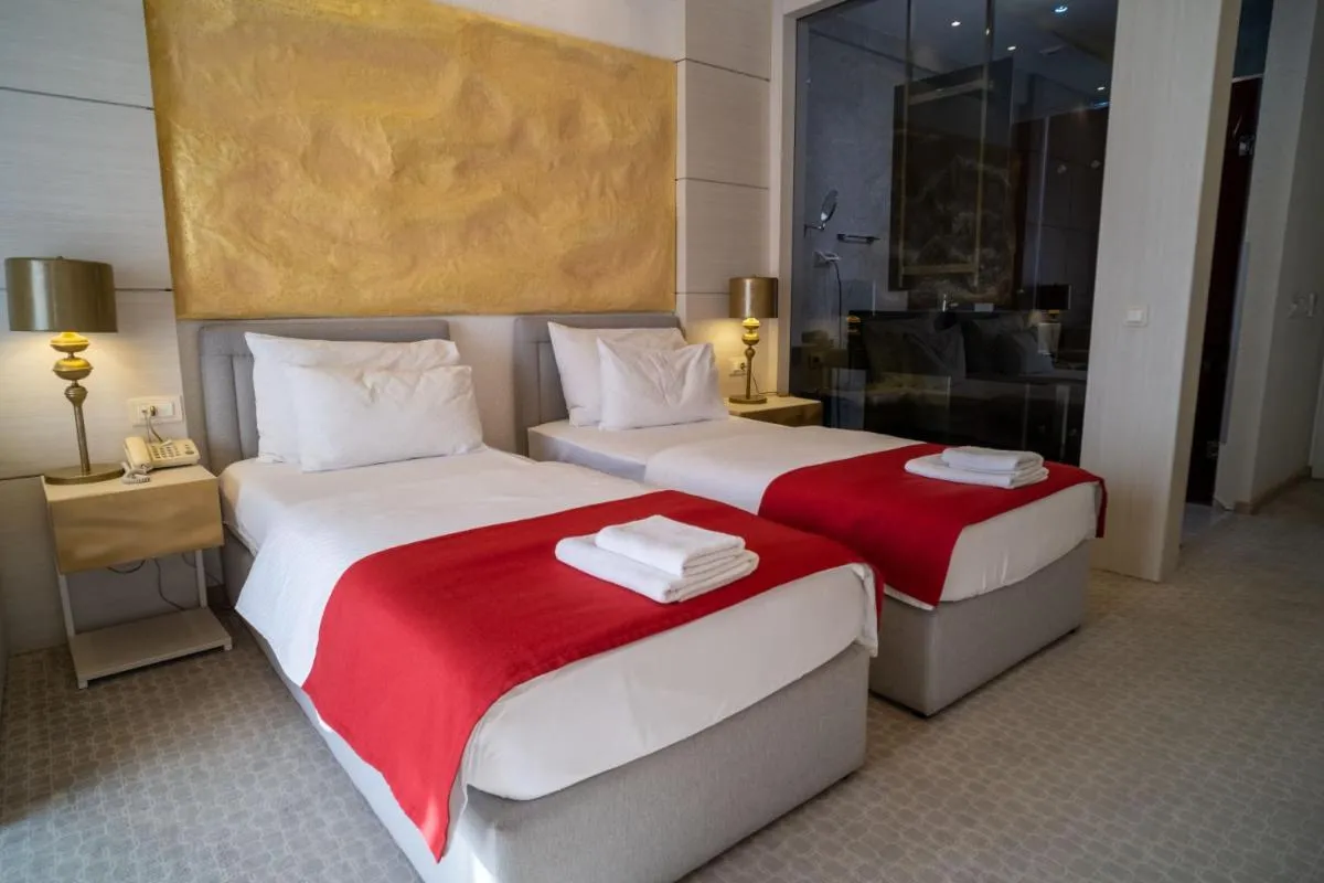 Image 4 of Hotel Atina