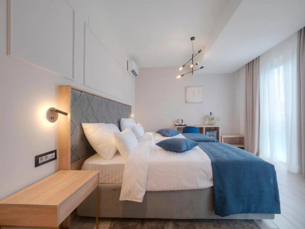 Image 4 of Hotel Idila Budva