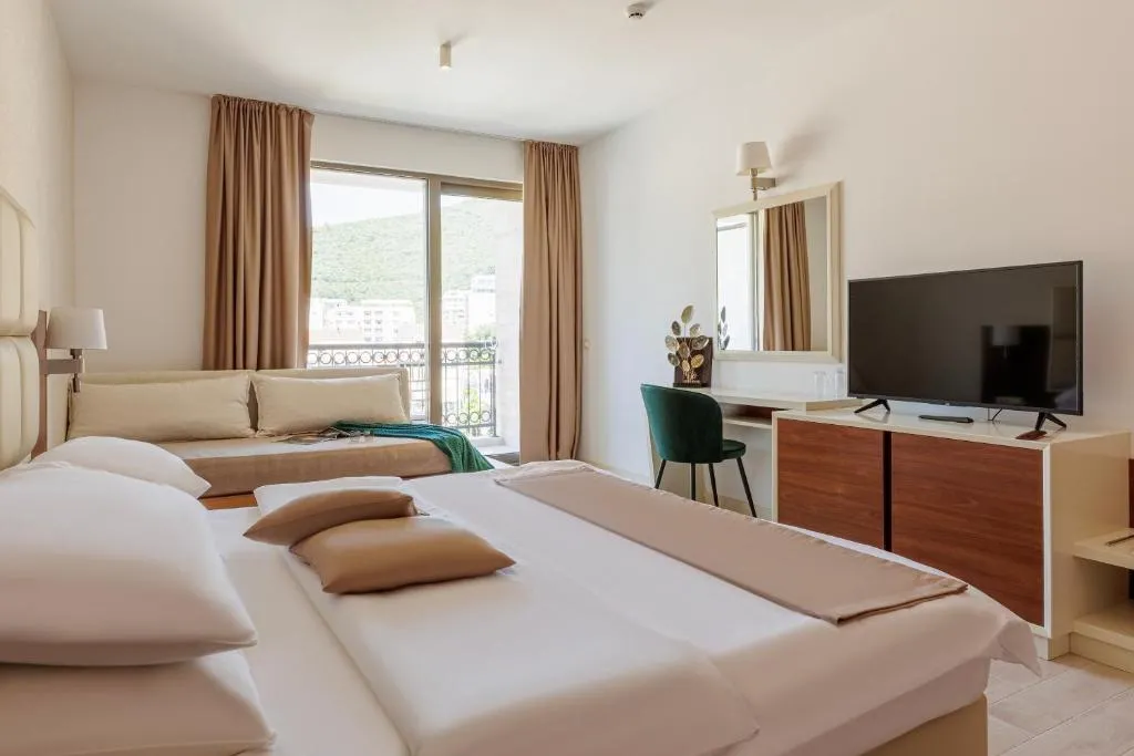 Image 6 of Hotel Kadmo by Aycon