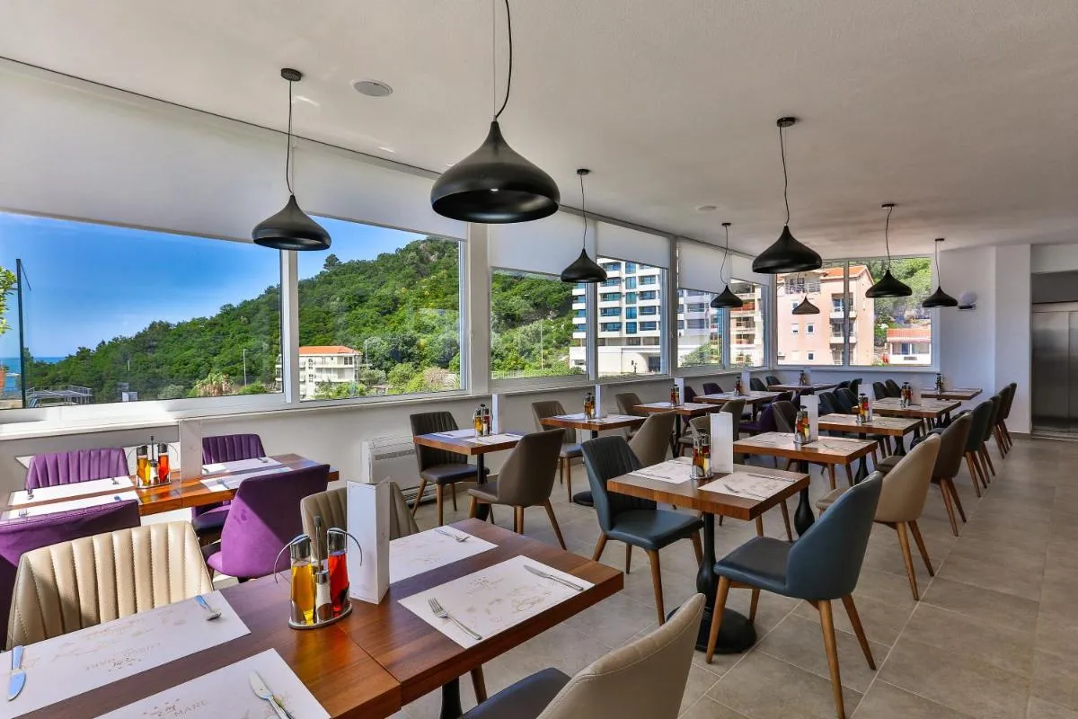 Image 2 of Hotel Lusso Mare by Aycon
