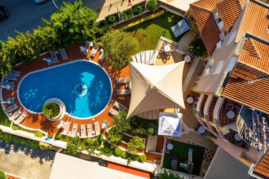 Image 1 of Hotel Max Prestige