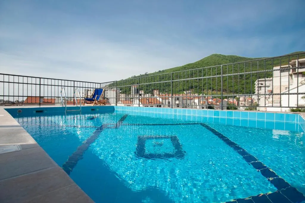 Image of Hotel Twelve by Aycon