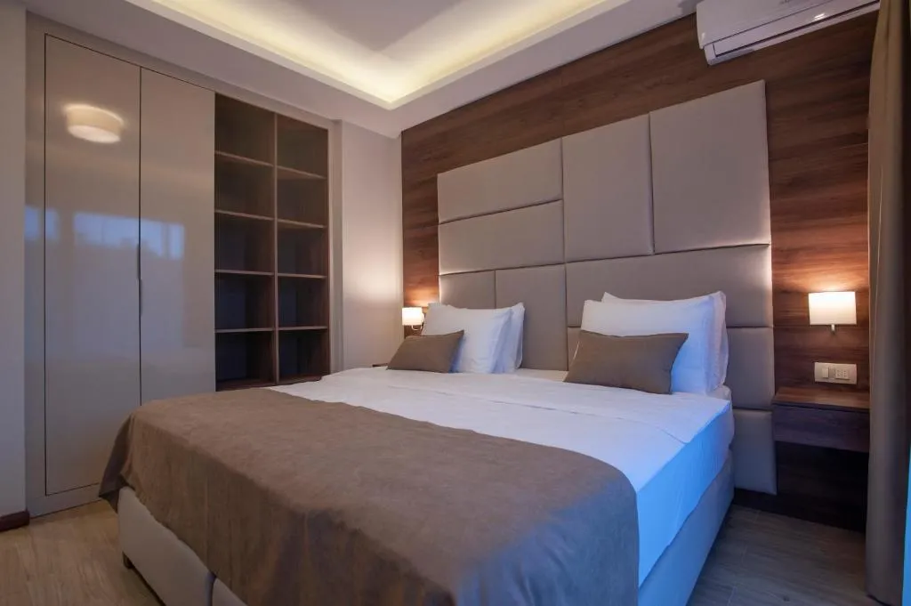 Image 2 of Hotel Twelve by Aycon