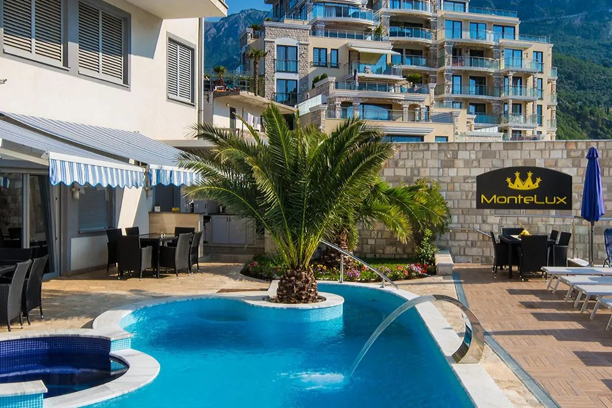 Image 2 of Montelux Apartments