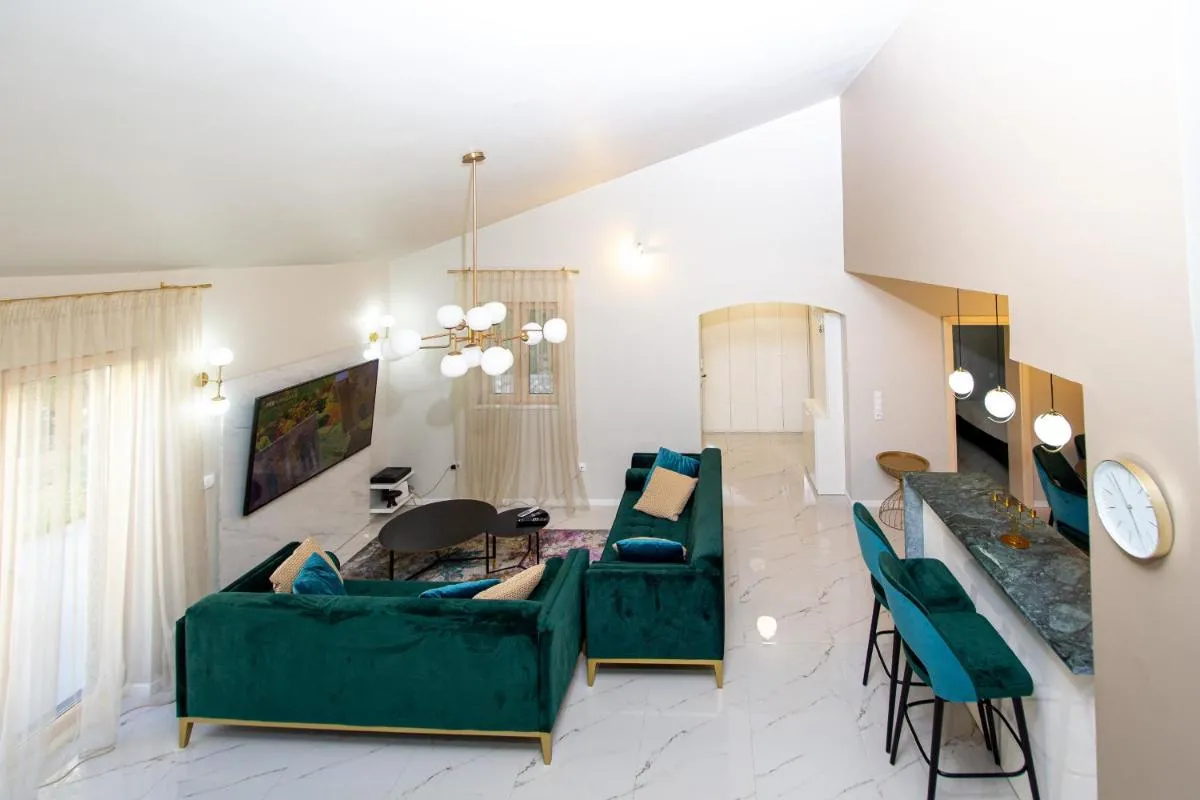 Image 4 of Villa M&M