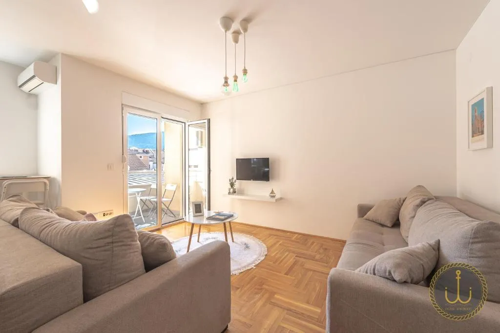Image of Ancora 3