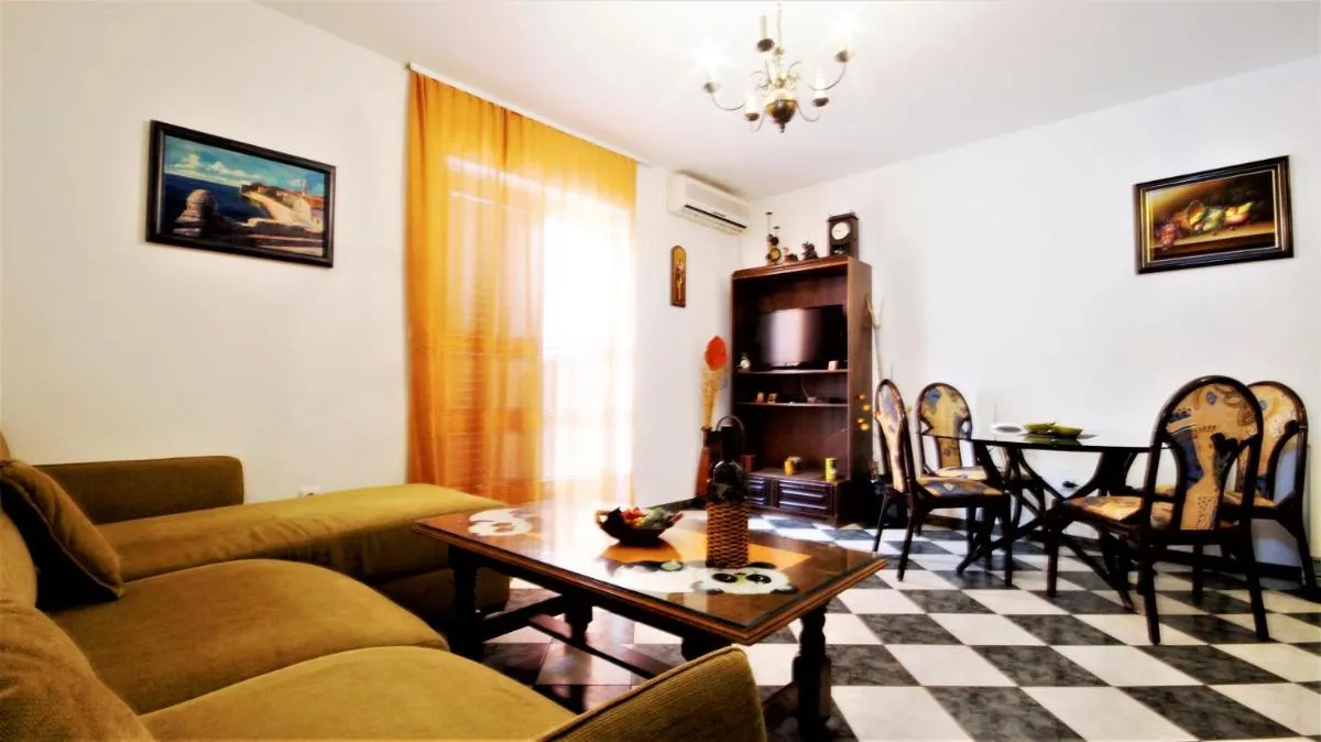 Image 2 of Apartment Glomazic