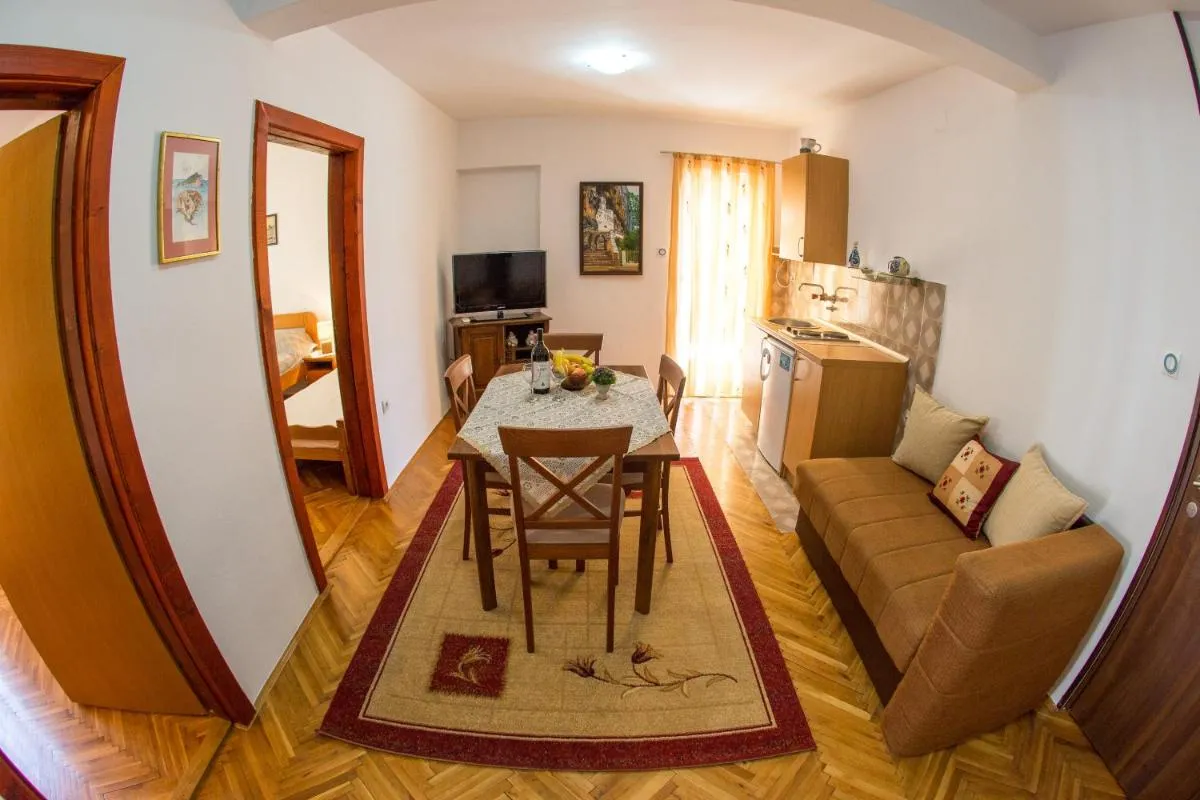 Image 4 of Apartments Angela
