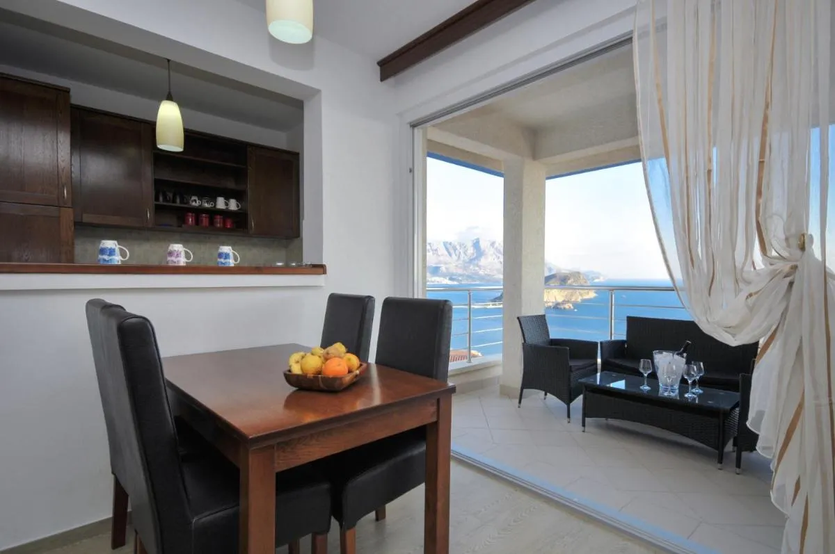 Image 3 of Apartments Spas