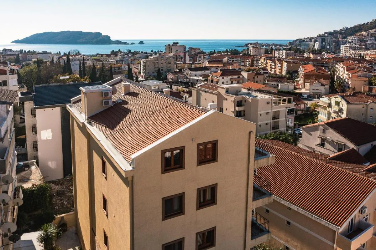 Image 3 of Arvala Apartments