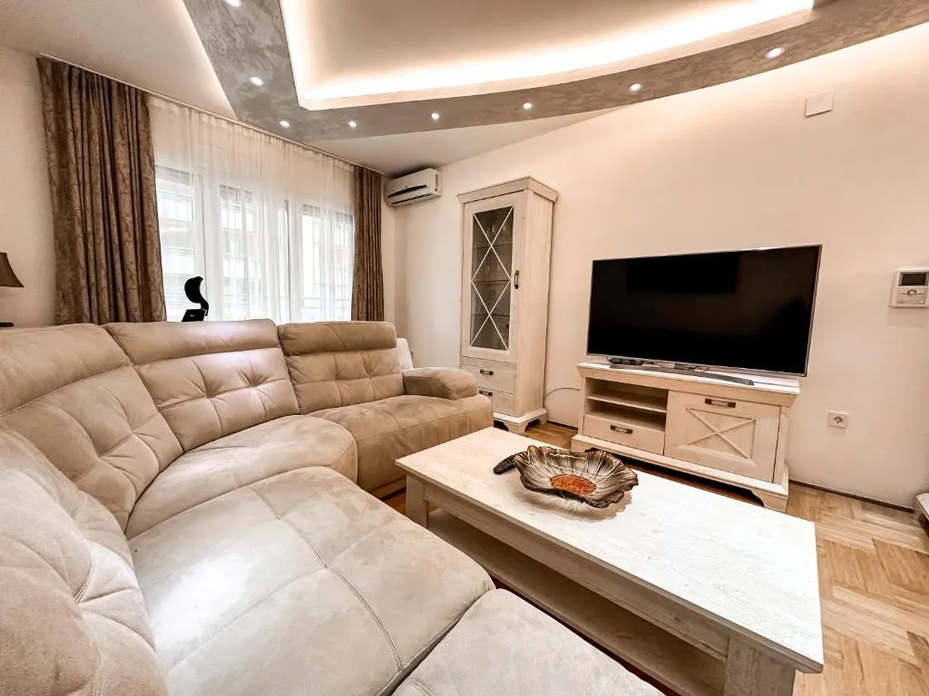 Image of AvR Barka Budva