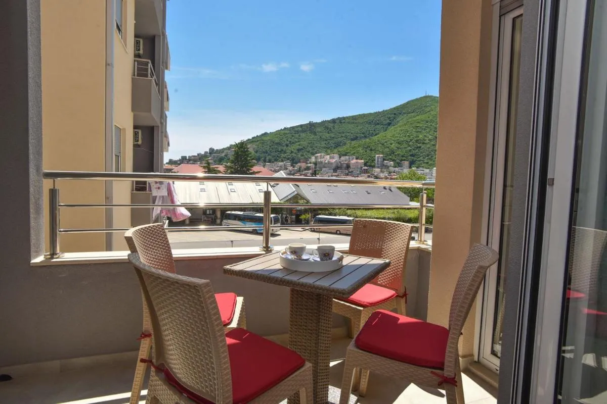 Image 5 of Azure Apartments