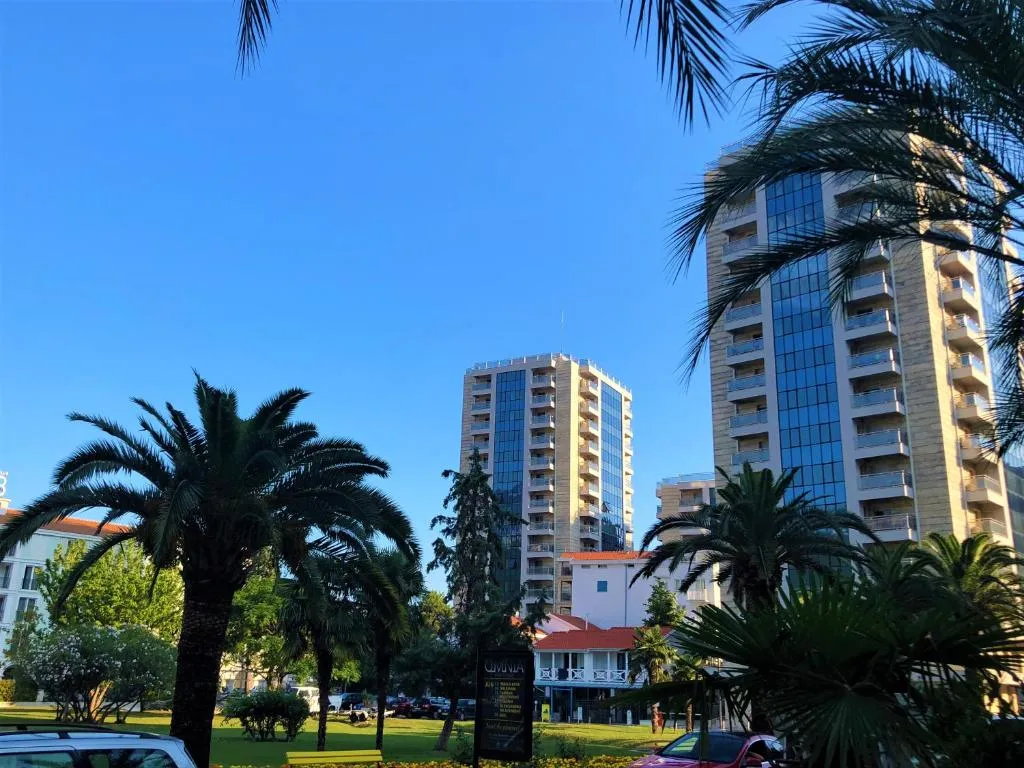 Image of Beachfront Fontana 20