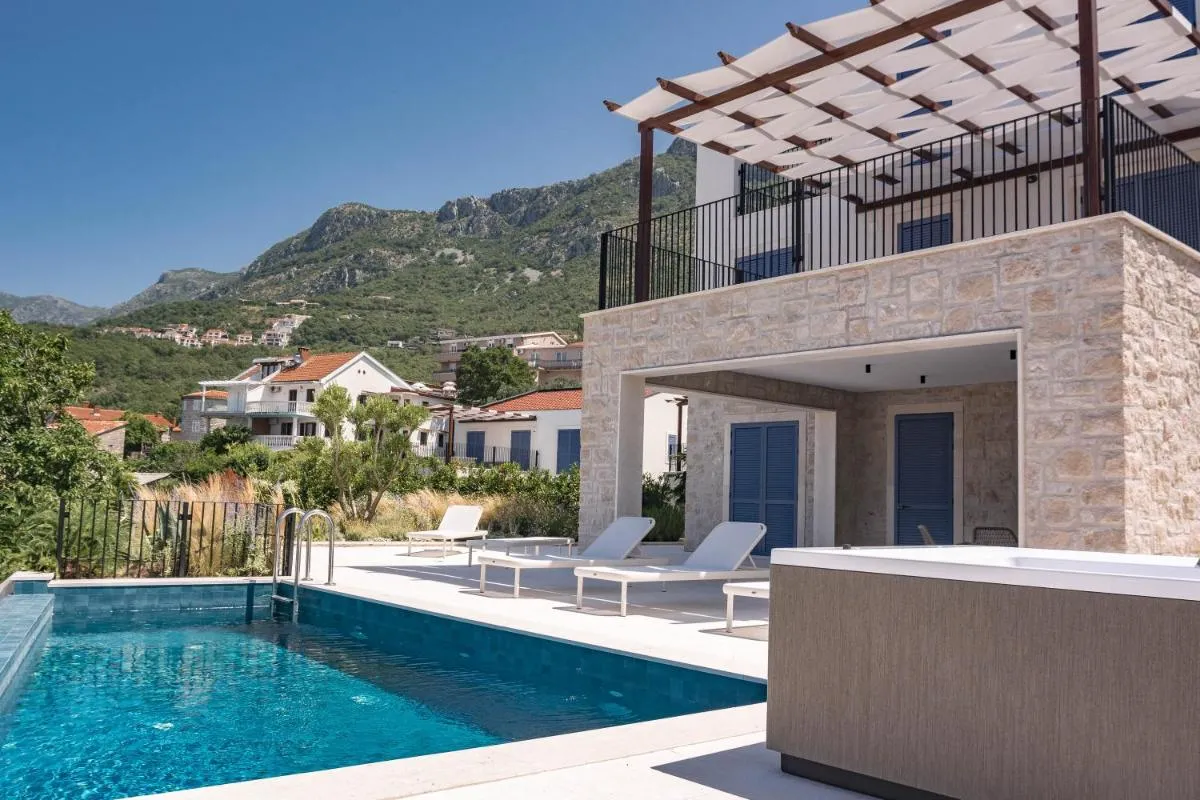 Image 2 of Belsize Villas
