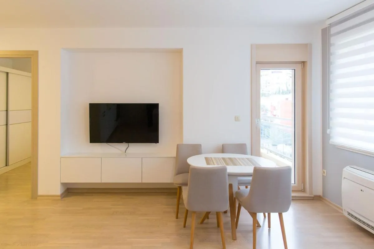 Image 4 of Central Budva apartment