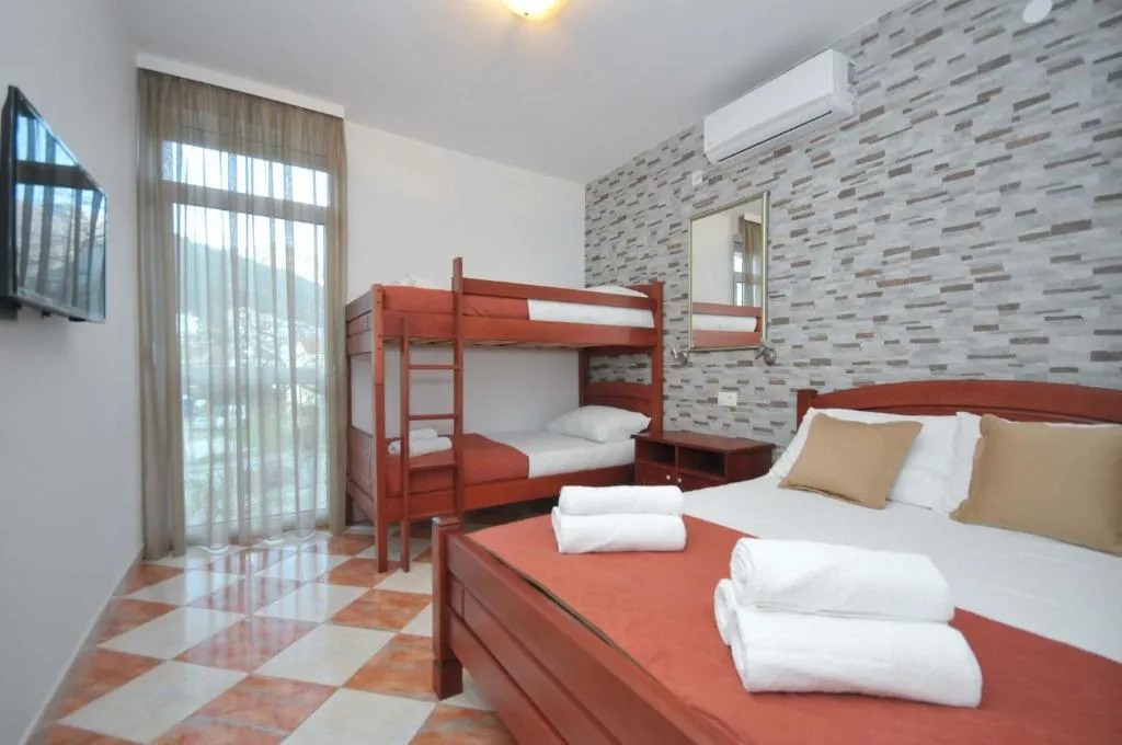 Image of D&D Apartments 3
