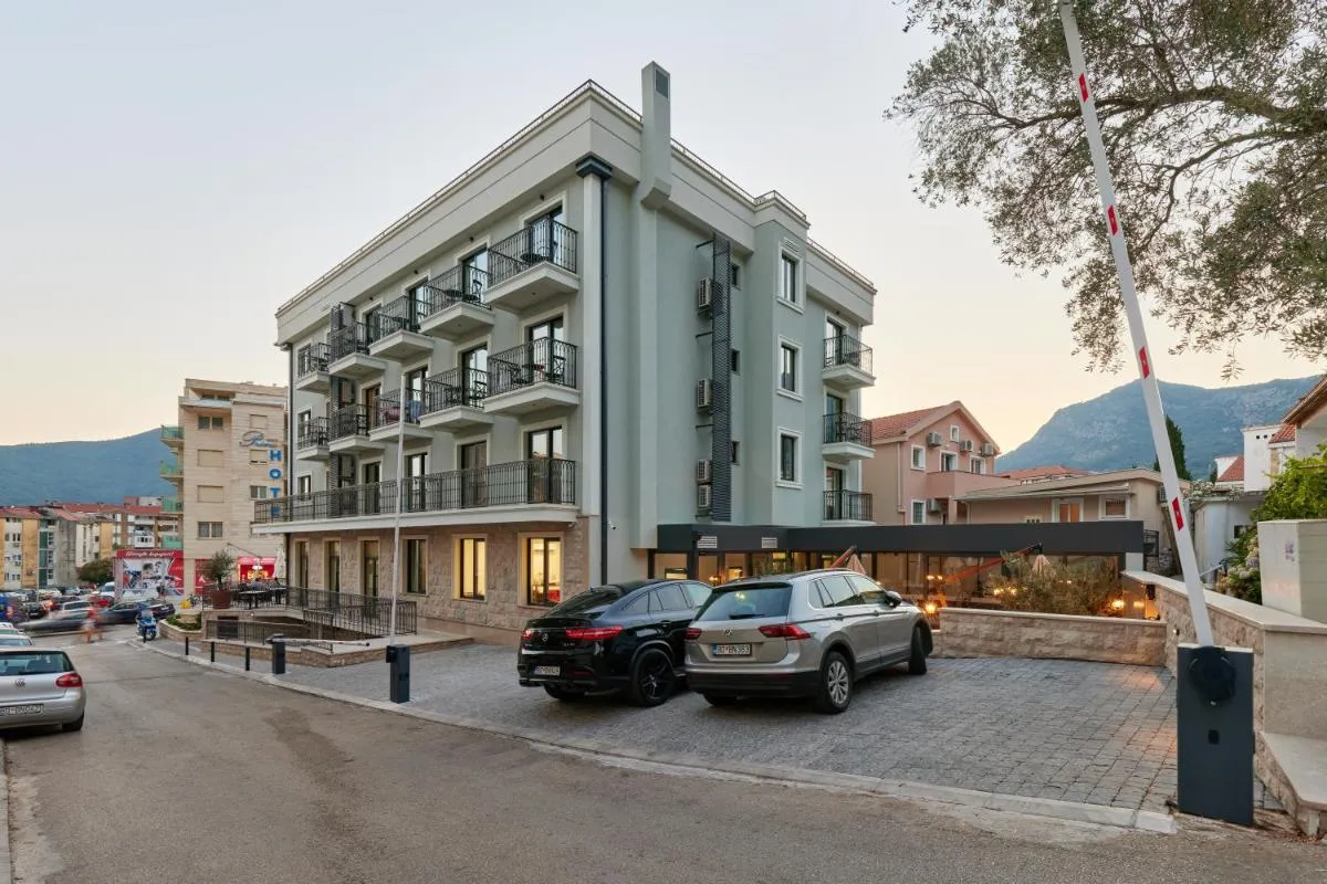 Image 6 of Hotel Diplomat by Aycon