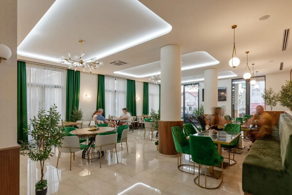 Image 4 of Hotel Diplomat by Aycon