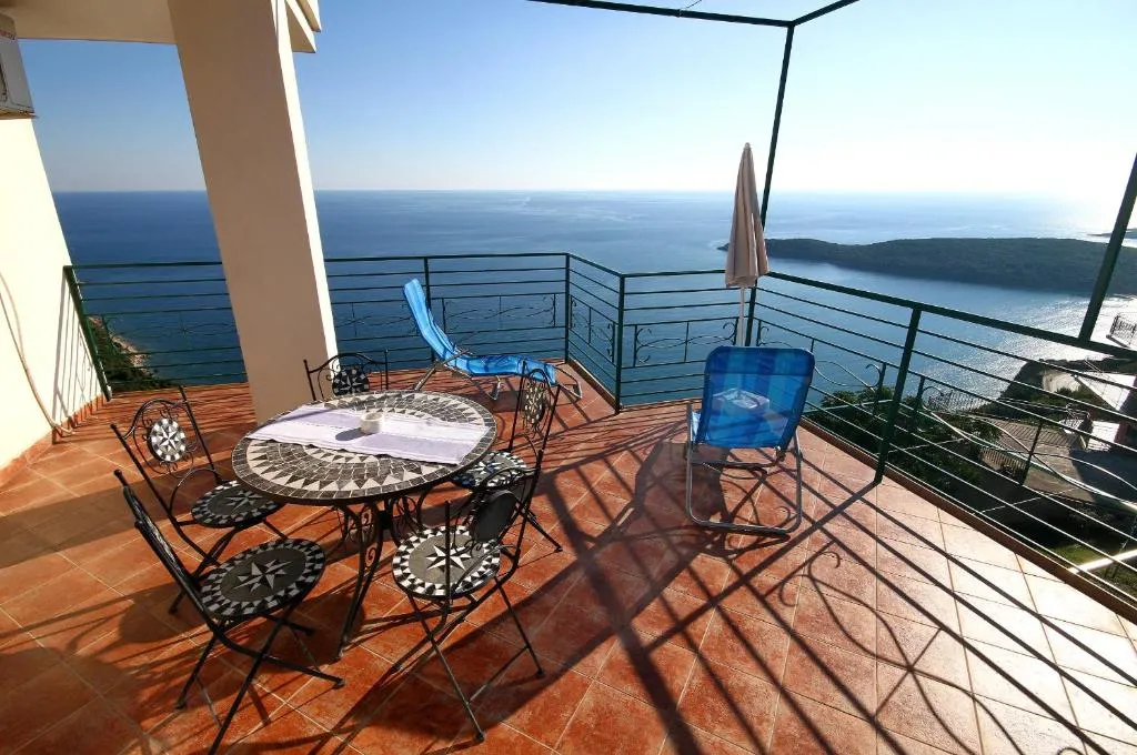 Image of Lighthouse Apartments