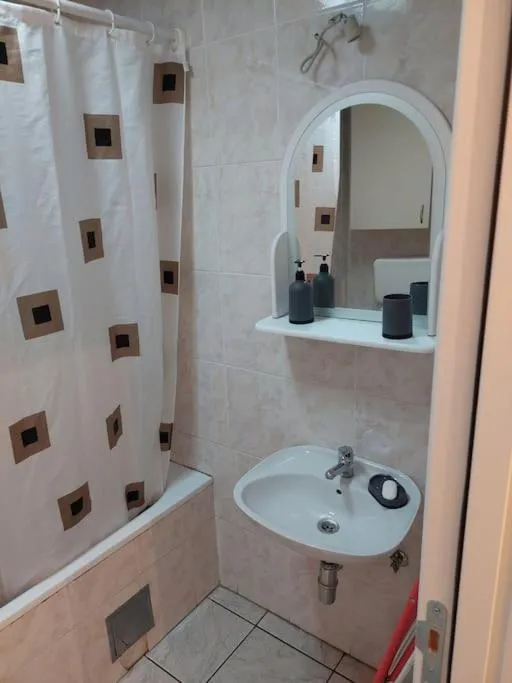 Image 4 of Lovely 1-bedroom apartment in Budva