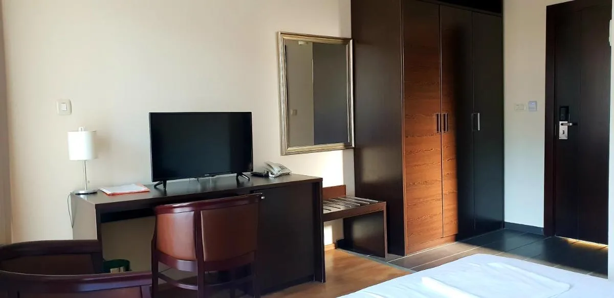Image 4 of Lucic Rooms & Suites
