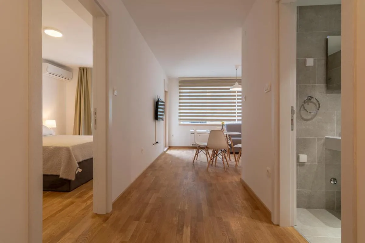 Image 2 of Lungomare Lux Apartments