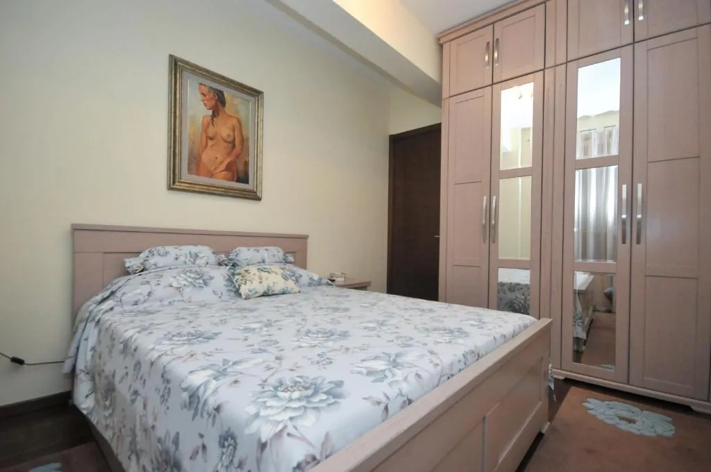 Image of Lux Apartments MMS