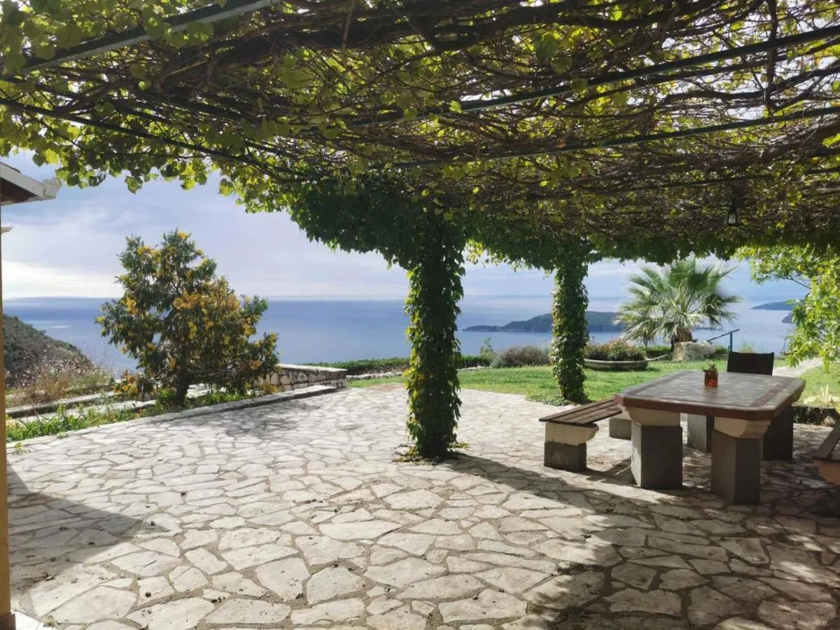 Image 1 of Lux Villa Provence