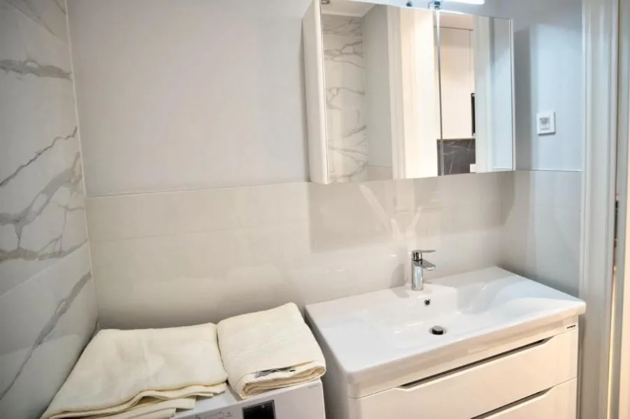Image 2 of Luxury Seaview apartment in Becici