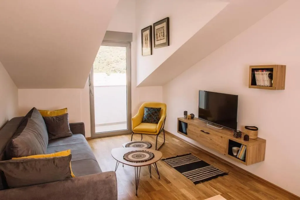 Image 1 of MT One-bedroom boho apartment, Budva