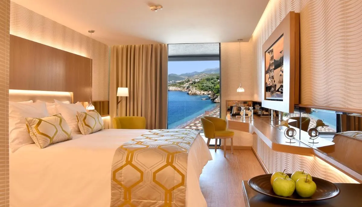 Image 1 of Maestral Resort & Casino