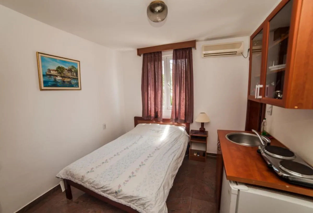 Image 3 of Mijovic Apartments