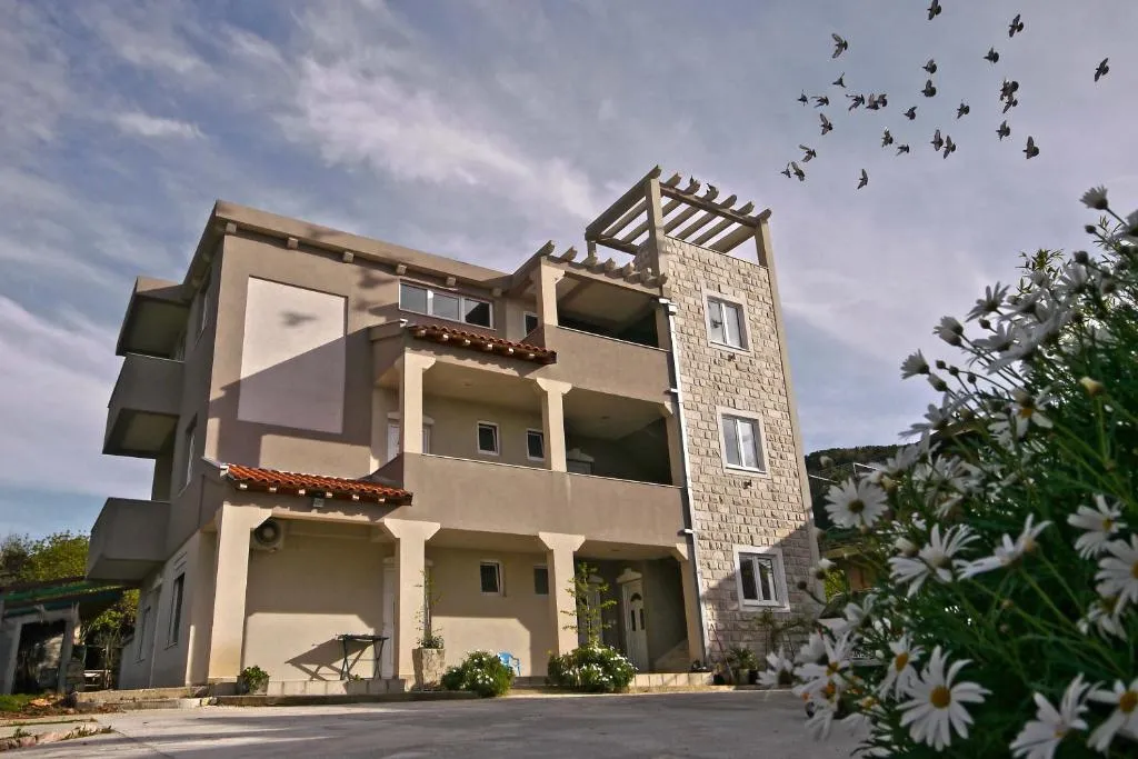 Image of Mirta Apartments Family Farm