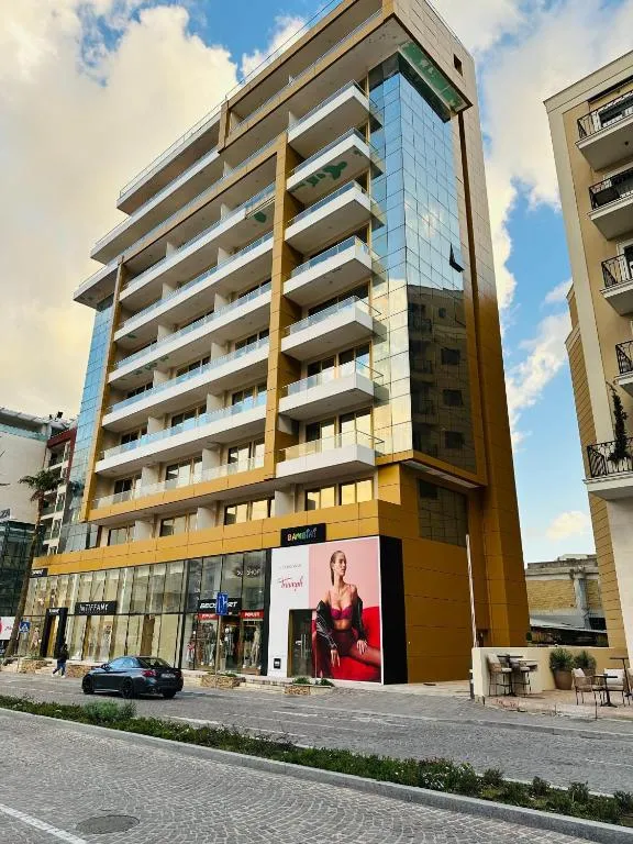 Image of Orange Apartment 4