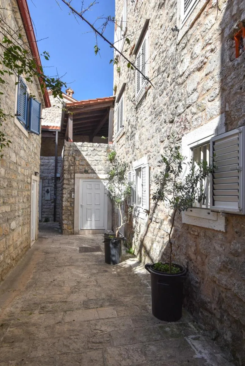 Image 5 of Sambra old town apartment