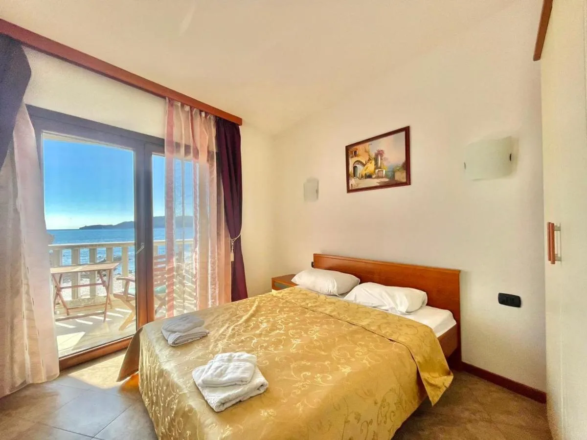 Image 1 of Sea view Apartments Rafailovici