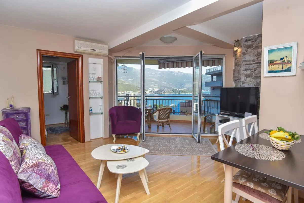 Image 4 of Seaview Paradise Apartment
