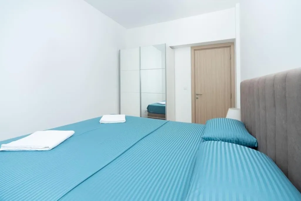 Image 6 of TwoBedroom lux apartment +garage