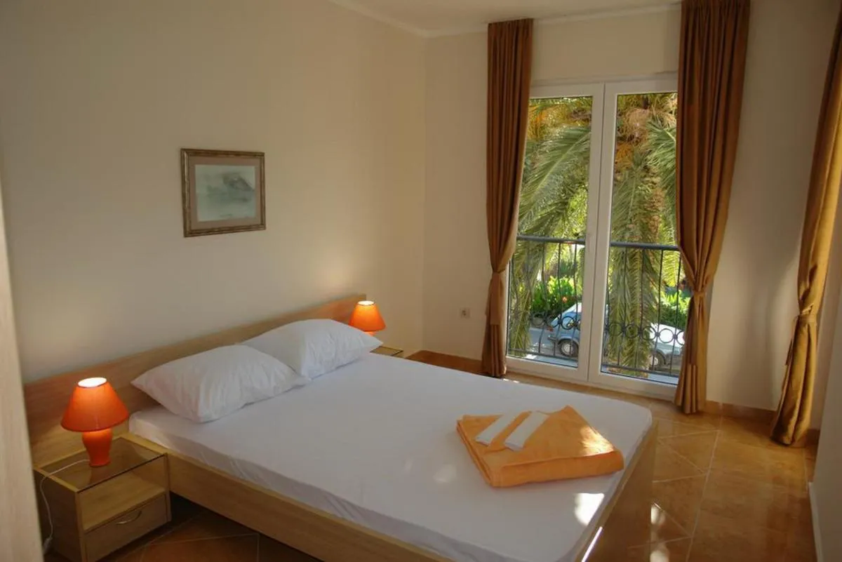 Image 1 of Villa Franeta Apartments