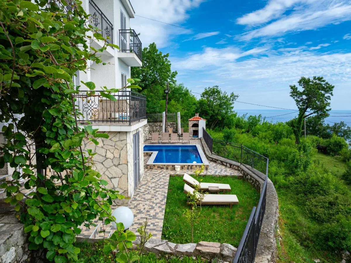 Image 2 of Villa Tranquila