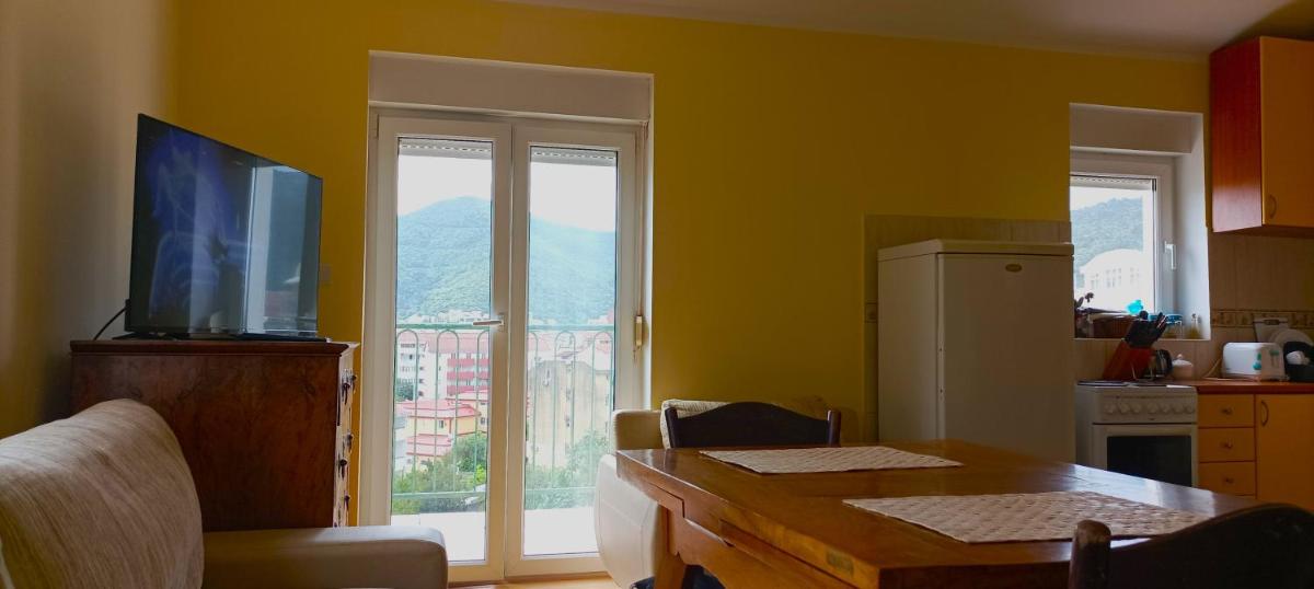 Image 4 of 2-level apartment with terraces by the sea