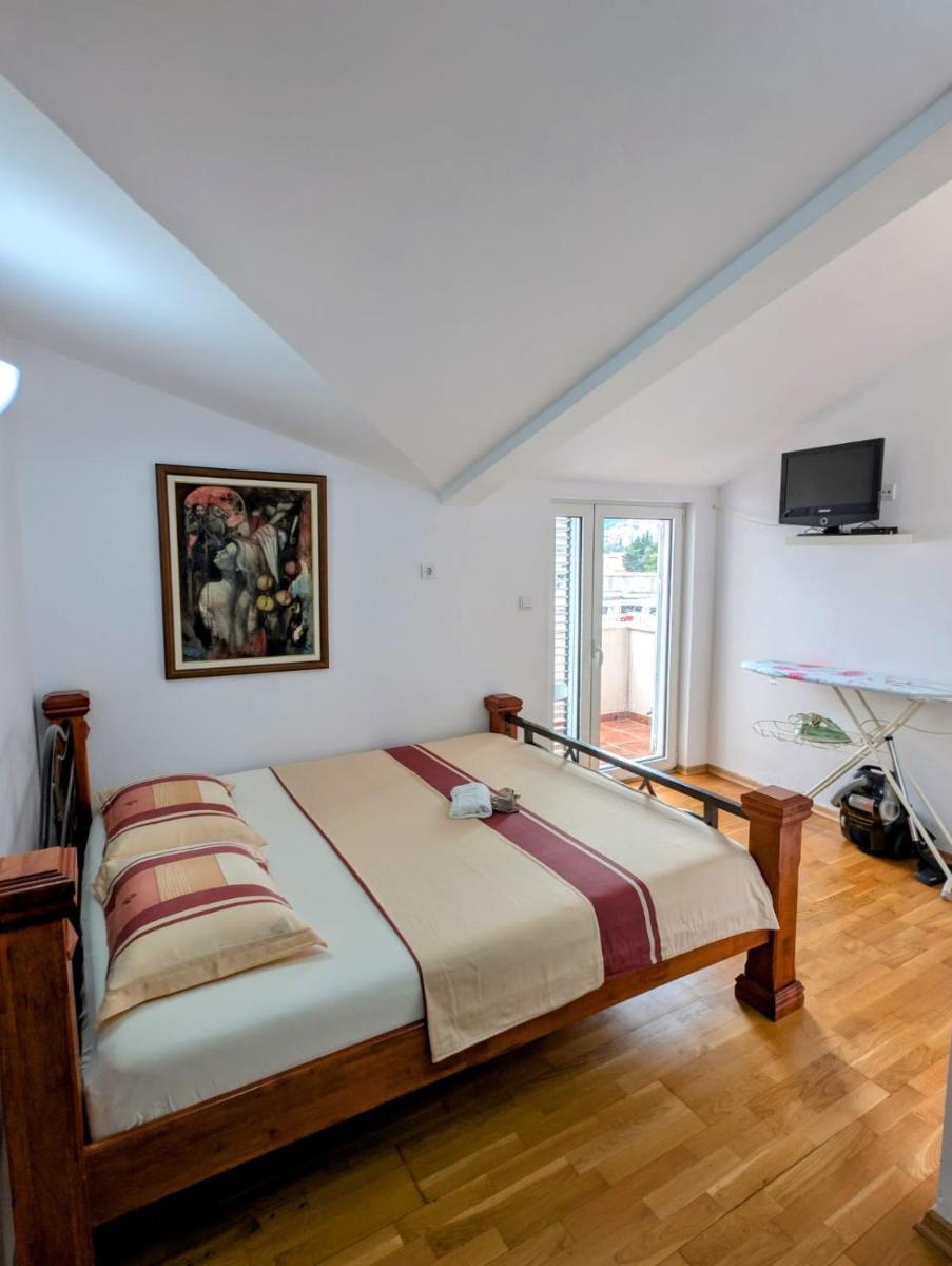 Image 3 of Apartment Bjanka