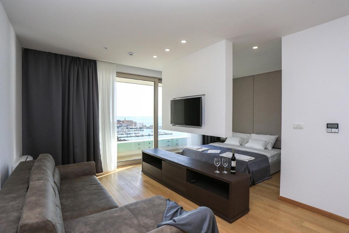 Image 4 of Apartments Lux