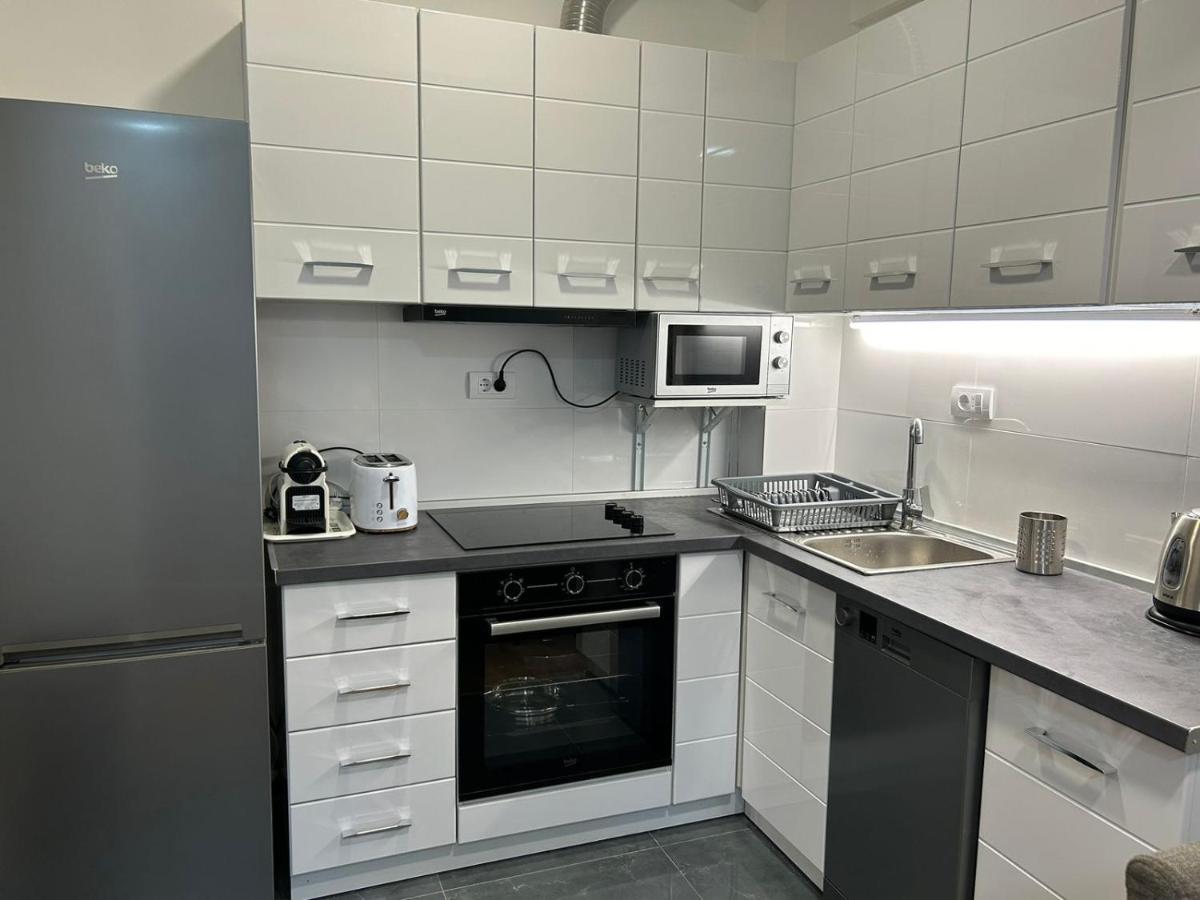 Image 2 of Appartement entièrement équipé neuf Budva – Appart 8