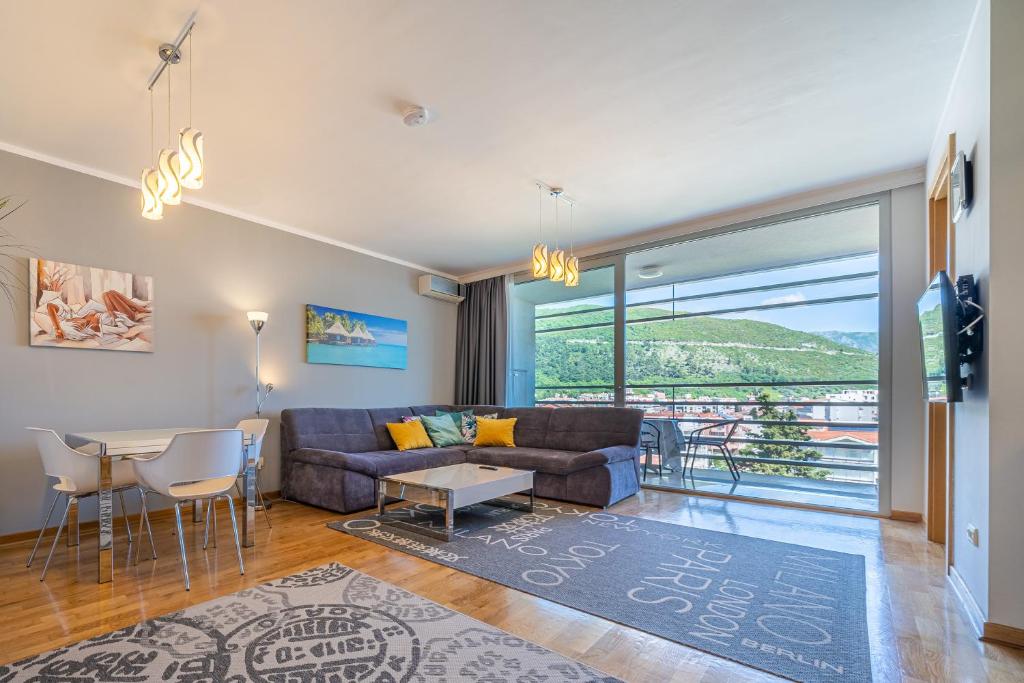 Image of Apt “Budva” with Sea View and Garage Parking