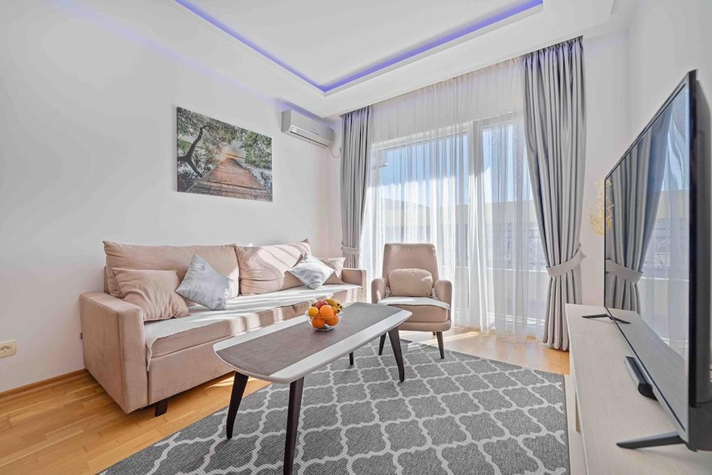 Image of Aurora 4 Apartment with Parking