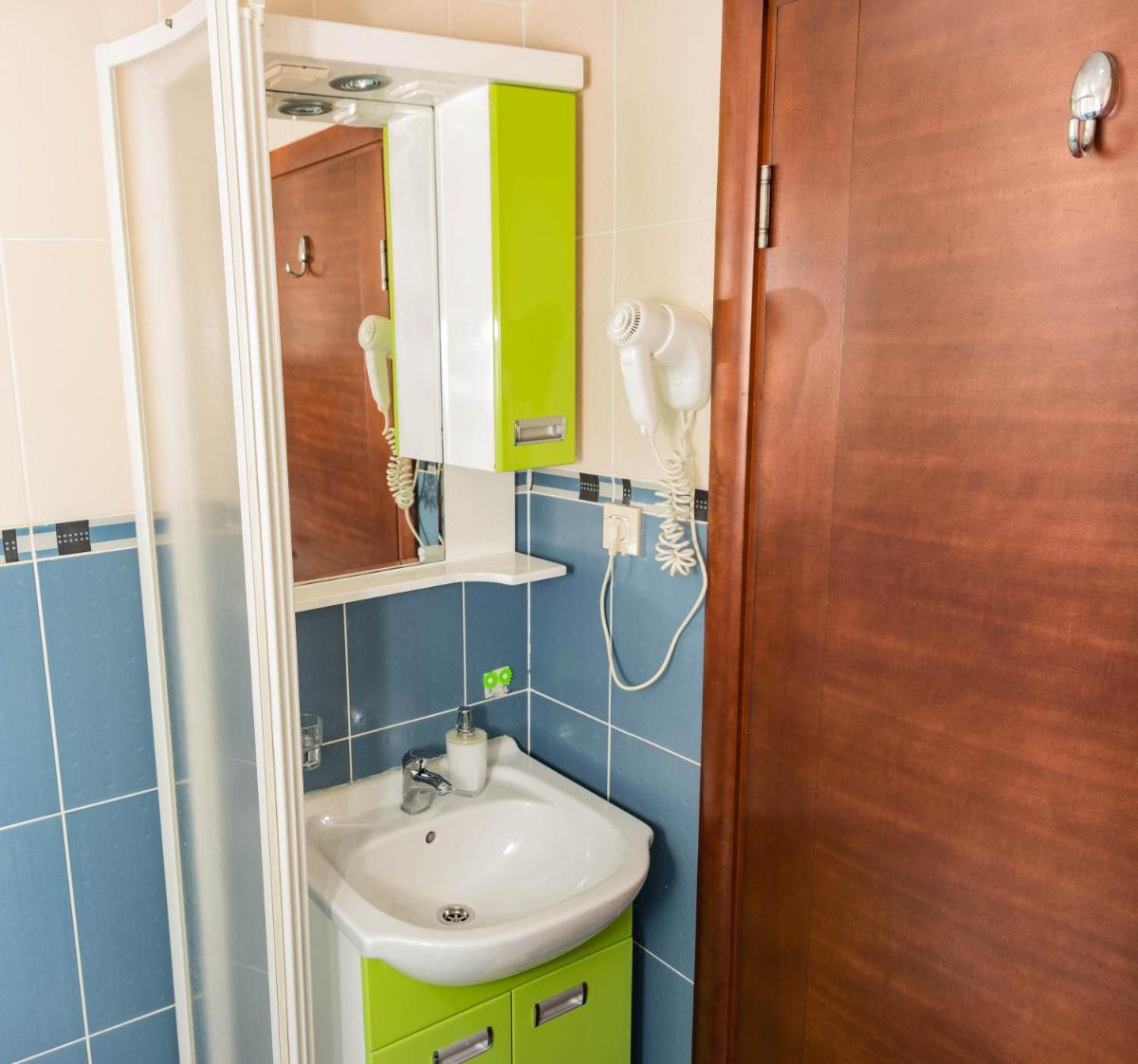Image 1 of Bobo Apartment